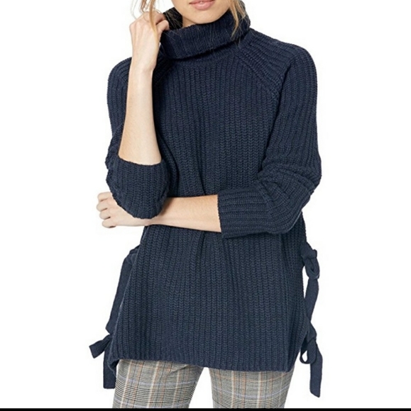 UGG CEANNE NAVY RIBBED TURTLENECK SWEATER SIDE TIE SIZE MEDIUM - Picture 1 of 7